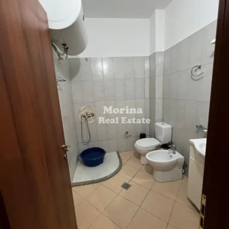 Tirane, jepet me qera apartament 2+1+Ballkon Kati 4, 100 m² 450 € (Rruga Hamdi Garunja)