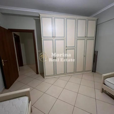 Tirane, jepet me qera apartament 2+1+Ballkon Kati 4, 100 m² 450 € (Rruga Hamdi Garunja)