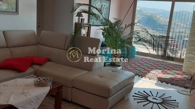 Tirane, jepet me qera apartament 2+1+Ballkon Kati 2, 150 m² 550 € (Rezidenca Chateau Linza)