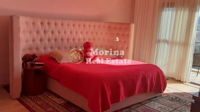 Tirane, jepet me qera apartament 2+1+Ballkon Kati 2, 150 m² 550 € (Rezidenca Chateau Linza)