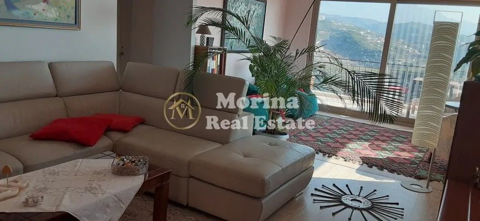 Tirane, jepet me qera apartament 2+1+Ballkon Kati 2, 150 m² 550 € (Rezidenca Chateau Linza)