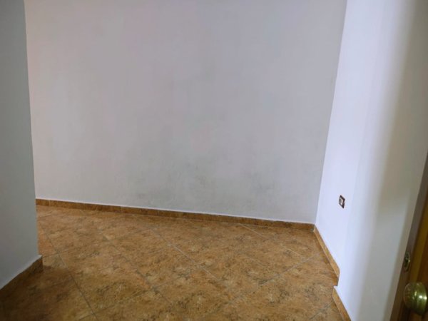 Tirane, jepet me qera apartament 2+1 Kati 1, 105 m² 600 € (DON BOSKO)