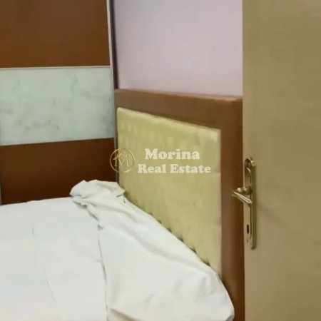 Tirane, jepet me qera shtepi 3+1 Kati 3, 130 m² 500 € (Laprake)