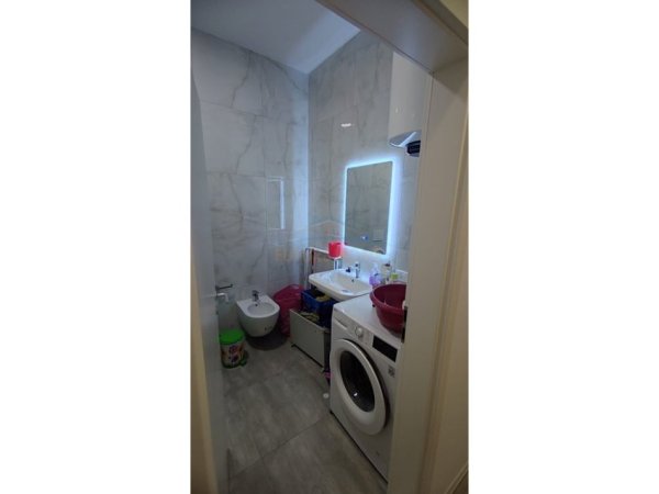 Tirane, shitet DHE ME KREDI apartament 2+1+2+POST PARKIMI Kati 3, 99 m² 175.000 € (KOMPLEKSI MANGALEM)