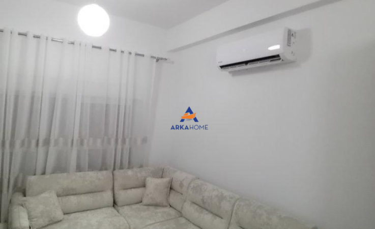 Tirane, jepet me qera apartament 1+1+Ballkon , 60 m² 450 € 