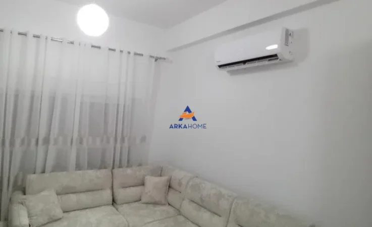 Tirane, jepet me qera apartament 1+1+Ballkon , 60 m² 450 € 