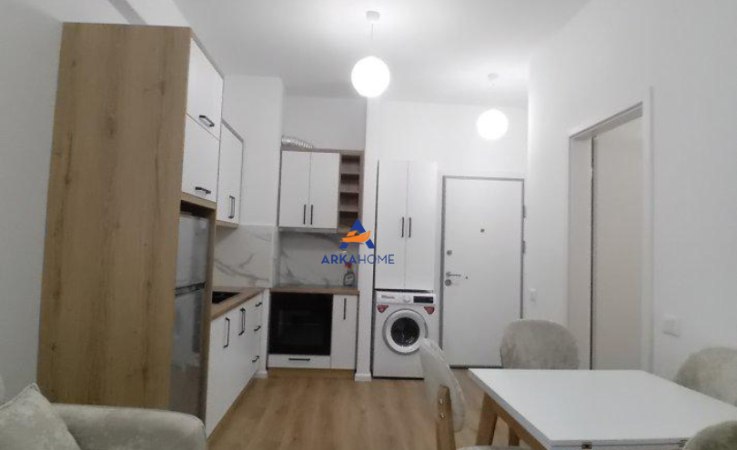 Tirane, jepet me qera apartament 1+1+Ballkon , 60 m² 450 € 