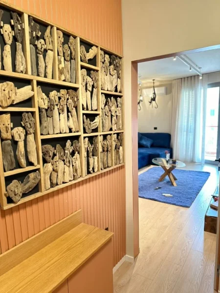 Tirane, jepet me qera apartament 1+1 Kati 15, 76 m² 900 € (ish Ekspozita)