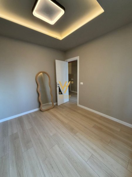 Tirane, shitet apartament 1+1+Ballkon Kati 4, 64 m² 182.000 € (KOMUNA E PARISIT)