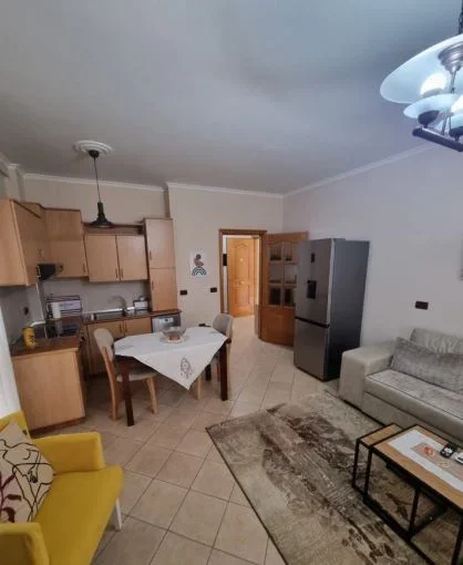 Tirane, jepet me qera apartament 1+1+Ballkon Kati 2, 75 m² 600 € (tek Shkolla e Baletit , prane Lej &amp; Laj.)