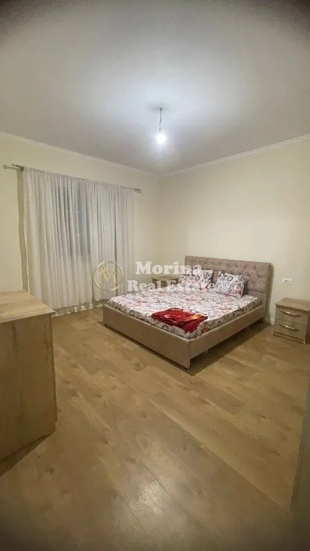 Tirane, jepet me qera Vile 2+1 Kati 1, 120 m² 1.000 € (Baldushk)