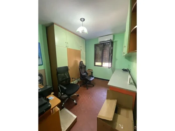 Tirane, jepet me qera apartament 2+1+Ballkon Kati 3, 72 m² 700 € (Myslym Shyri)