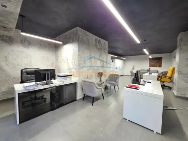 Tirane, shitet ambjent biznesi , 57 m² 232.000 € (Ish Ekspozita)