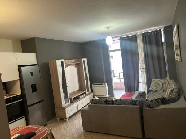 Tirane, jepet me qera apartament 2+1+Ballkon Kati 2, 85 m² 550 € (ASTIR)