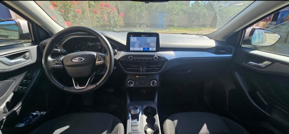 Tirane, shes makine Ford Focus Nafte, gri metalizato automatik Kondicioner 90.000 km 8.500 €