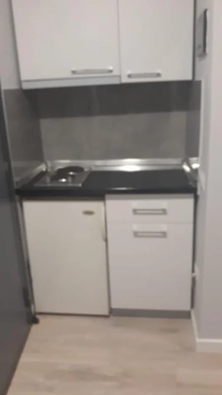 Tirane, jepet me qera garsonier 1+1 Kati 1, 40 m² 450 € (stadiumi dinamo)