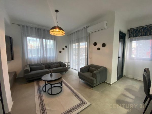 Tirane, jepet me qera apartament 2+1 Kati 6, 120 m² 650 € (Astir)