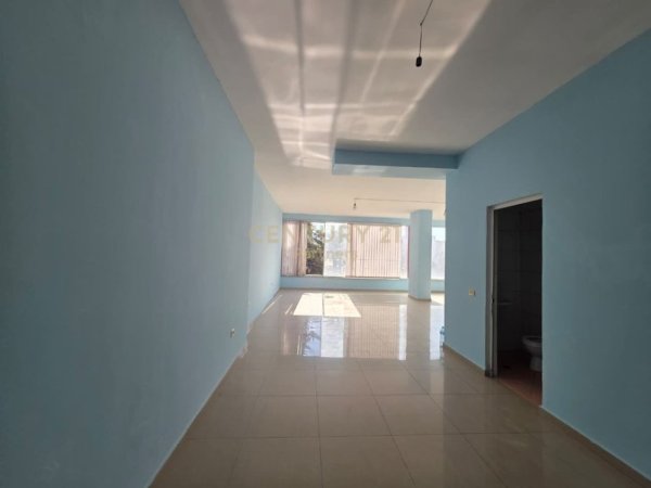 Tirane, shes ambjent biznesi Kati 1, 89 m² 142.000 € (Yzberisht)