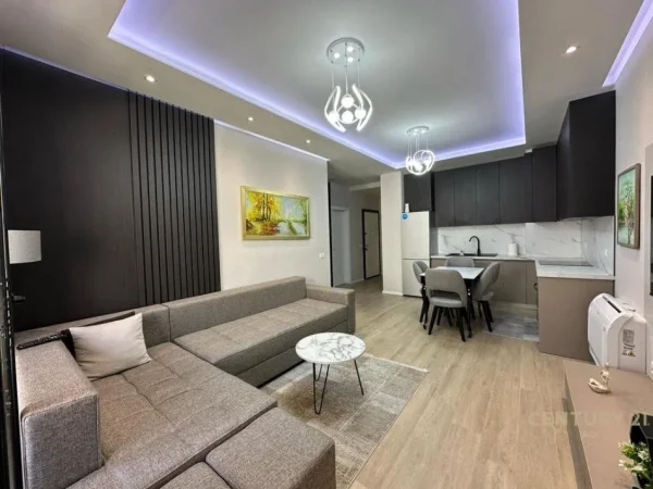 Tirane, jepet me qera apartament 1+1 Kati 3, 70 m² 850 € (Olimpikut, Komuna e Parisit)
