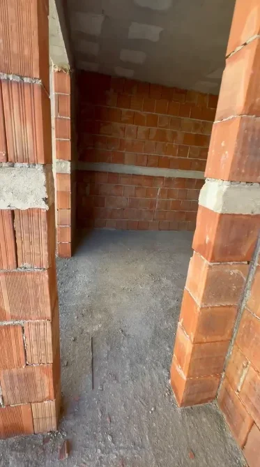 Tirane, shitet apartament 1+1+Ballkon , 1 m² 112.700 € (Meis Garden)