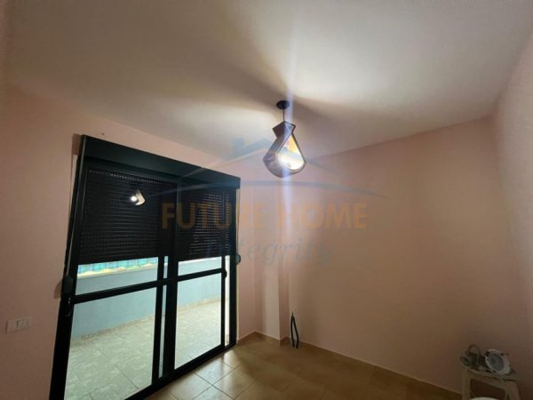 Tirane, jepet me qera apartament 3+1 Kati 6, 107 m² 615 € (Rruga Vllazën Huta,pranë INSTAT.)