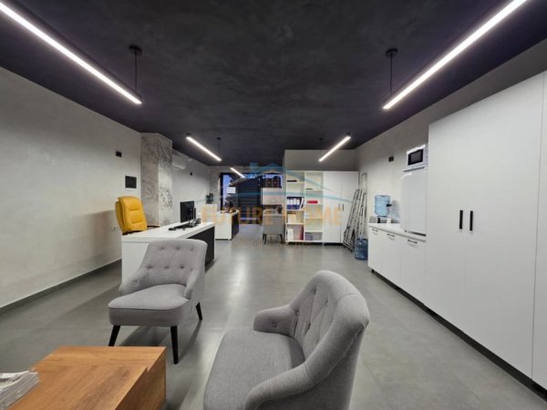 Tirane, shitet ambjent biznesi Kati -1, 57 m² 232.000 € (Ish Ekspozita)
