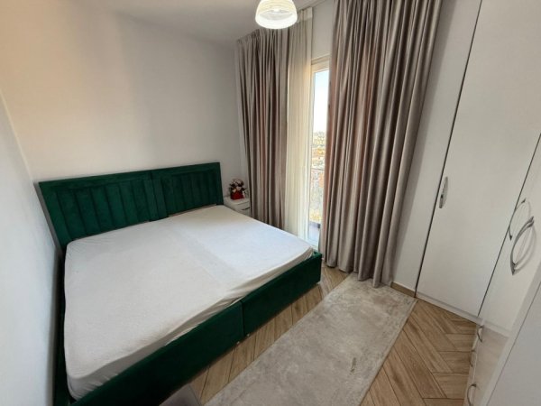 Tirane, jepet me qera apartament 1+1+Ballkon Kati 5, 60 m² 500 € (prane Ministrise Se Mbrojtjes)