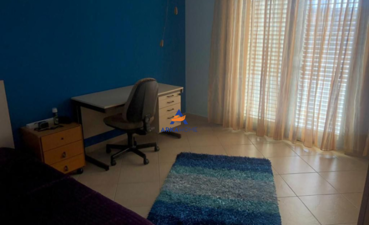 Tirane, shitet Vile 3 Katshe Kati 3, 454 m² 300.000 € 