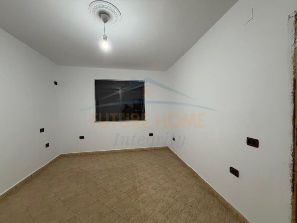Tirane, shitet apartament 2+1 Kati 4, 71 m² 225.000 € (Rruga Elbasanit)
