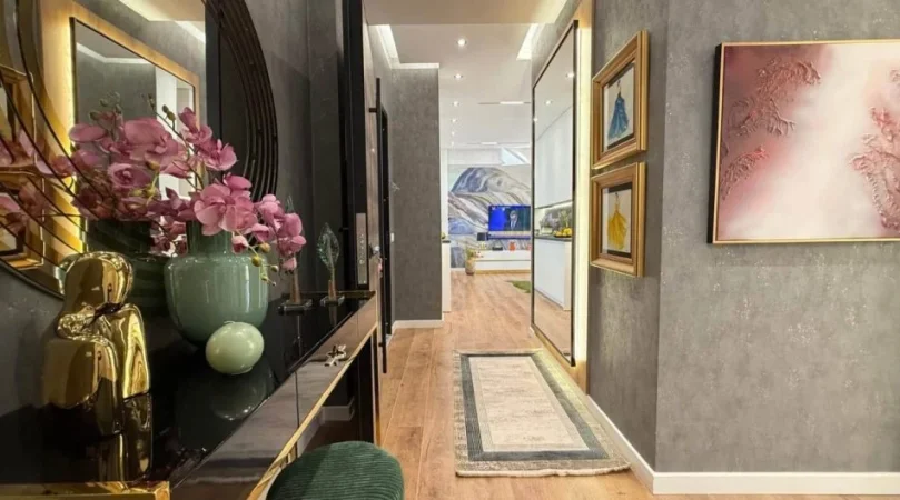 Tirane, shitet apartament 2+1 Kati 5, 90 m² (21 Dhjetori)