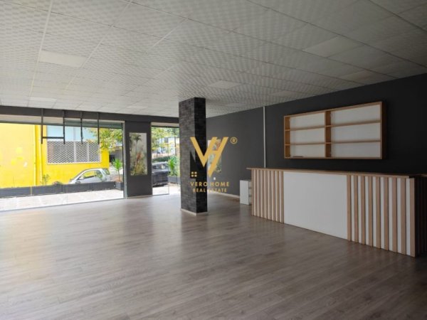 Tirane, jepet me qera ambjent biznesi Kati 1, 100 m² 500 € (FRESK)