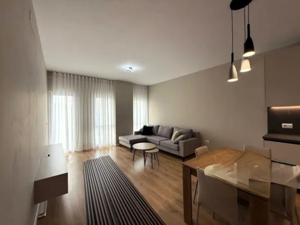 Tirane, jepet me qera apartament 1+1 Kati 11, 70 m² 700 € (Zogu I Zi)