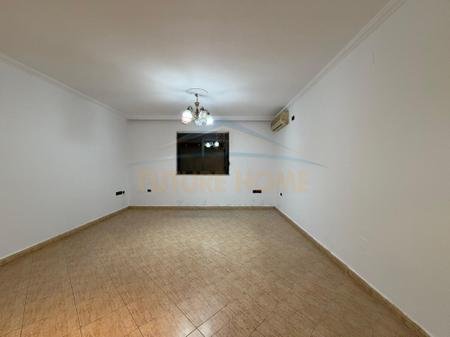 Tirane, shitet apartament 2+1 , 71 m² 225.000 € 