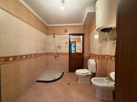 Tirane, shitet apartament 2+1 , 71 m² 225.000 € 