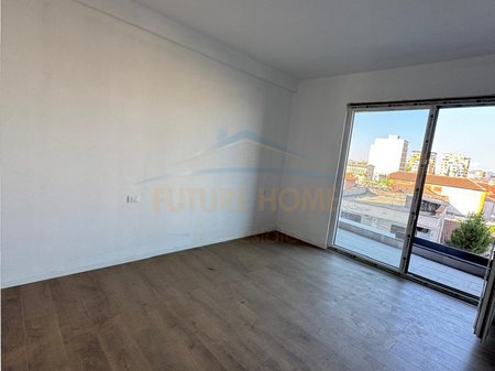 Tirane, shitet apartament 2+1 Kati 2, 111 m² 199.000 € 