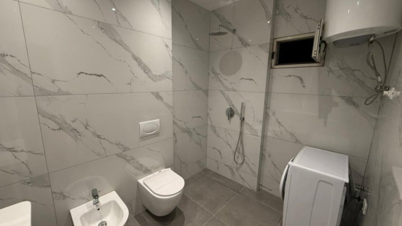 Tirane, shitet apartament 1+1 Kati 5, 70 m² 178.000 € (Rr. Fortuzi)