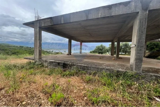 Vlore, shitet truall ne bregdet , 500 m² 250.000 € (Rradhime Rradhime, Vlorë)