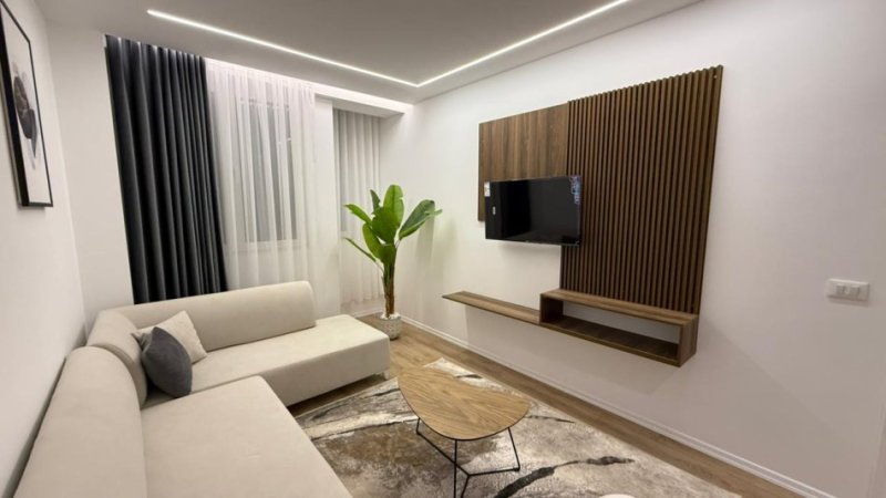 Tirane, shitet apartament 1+1 Kati 7, 70 m² 178.000 € (Qender)