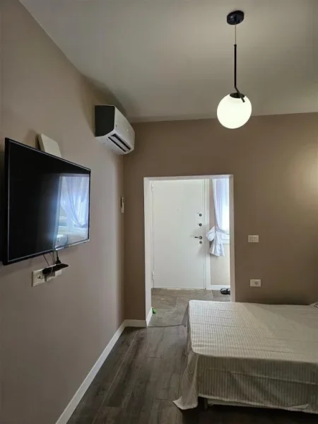 Tirane, jepet me qera garsonier Kati 1, 35 m² 400 € (Rr. Fortuzi)