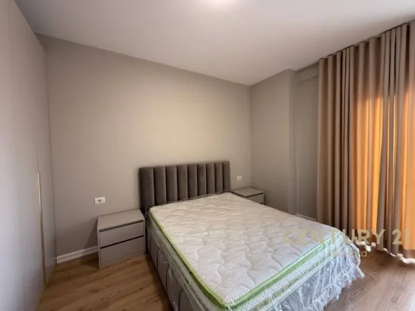 Tirane, jepet me qera apartament 1+1 Kati 11, 60 m² 700 € (Ring Center)