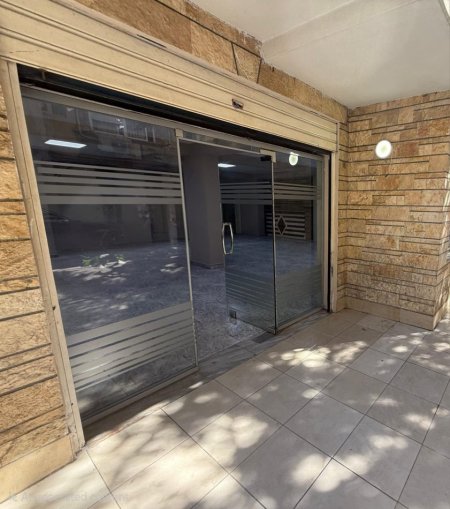 Shitet Lokal ne Brryl , Mundesi e Shkelqyer per Investim,  225.000 €URO