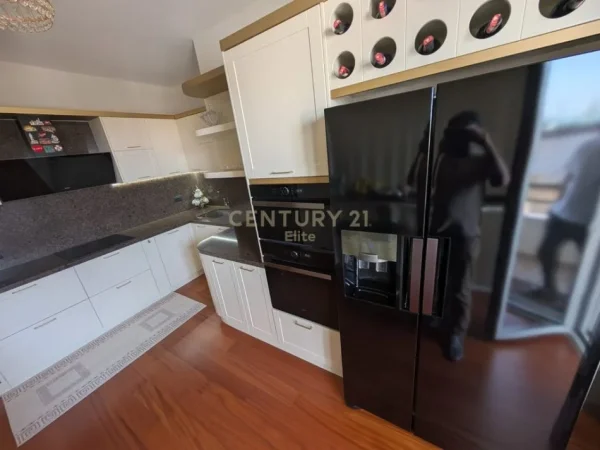 Tirane, shitet apartament 2+1 Kati 5, 145 m² 350.000 € (Kopshti Botanik/Zoologjik)