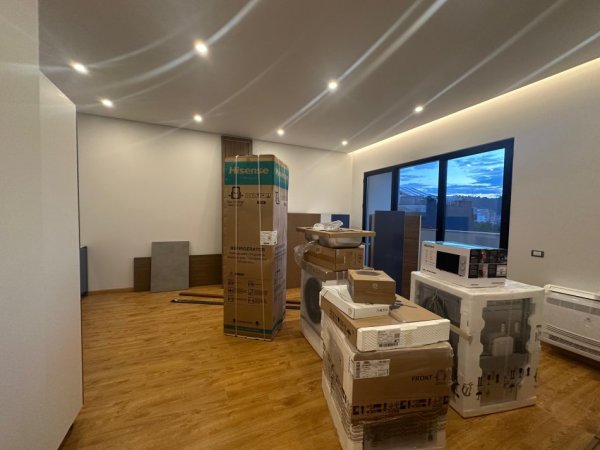 Tirane, jepet me qera apartament 1+1 Kati 4, 70 m² 750 € (Spring Residence, Vasil Shanto)