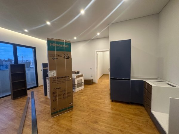 Tirane, jepet me qera apartament 1+1 Kati 4, 70 m² 750 € (Spring Residence, Vasil Shanto)