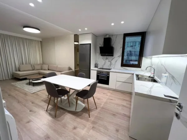 Tirane, jepet me qera apartament 1+1 Kati 3, 77 m² 1.000 € (rrugen e Barrikadave)