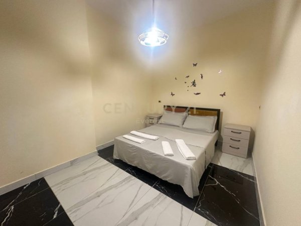 Tirane, jepet me qera apartament 1+1 Kati 0, 56 m² 350 € (Ali Demi)