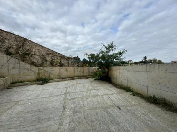 Tirane, shitet Vile 3 Katshe Kati 3, 368 m² 700.000 € (Mjull Bathore)