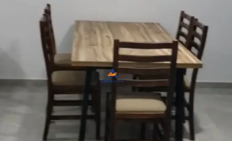 Tirane, jepet me qera 2+1+Ballkon Kati 3, 110 m² 571 € 