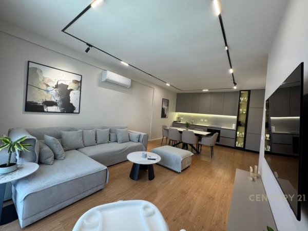 Tirane, shitet apartament 2+1 Kati 6, 114 m² 250.000 € (Unaza e Re)
