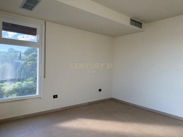 Durres, shitet apartament 2+1+Aneks+Ballkon Kati 7, 120 m² 260.000 € (Vila e Zogut)